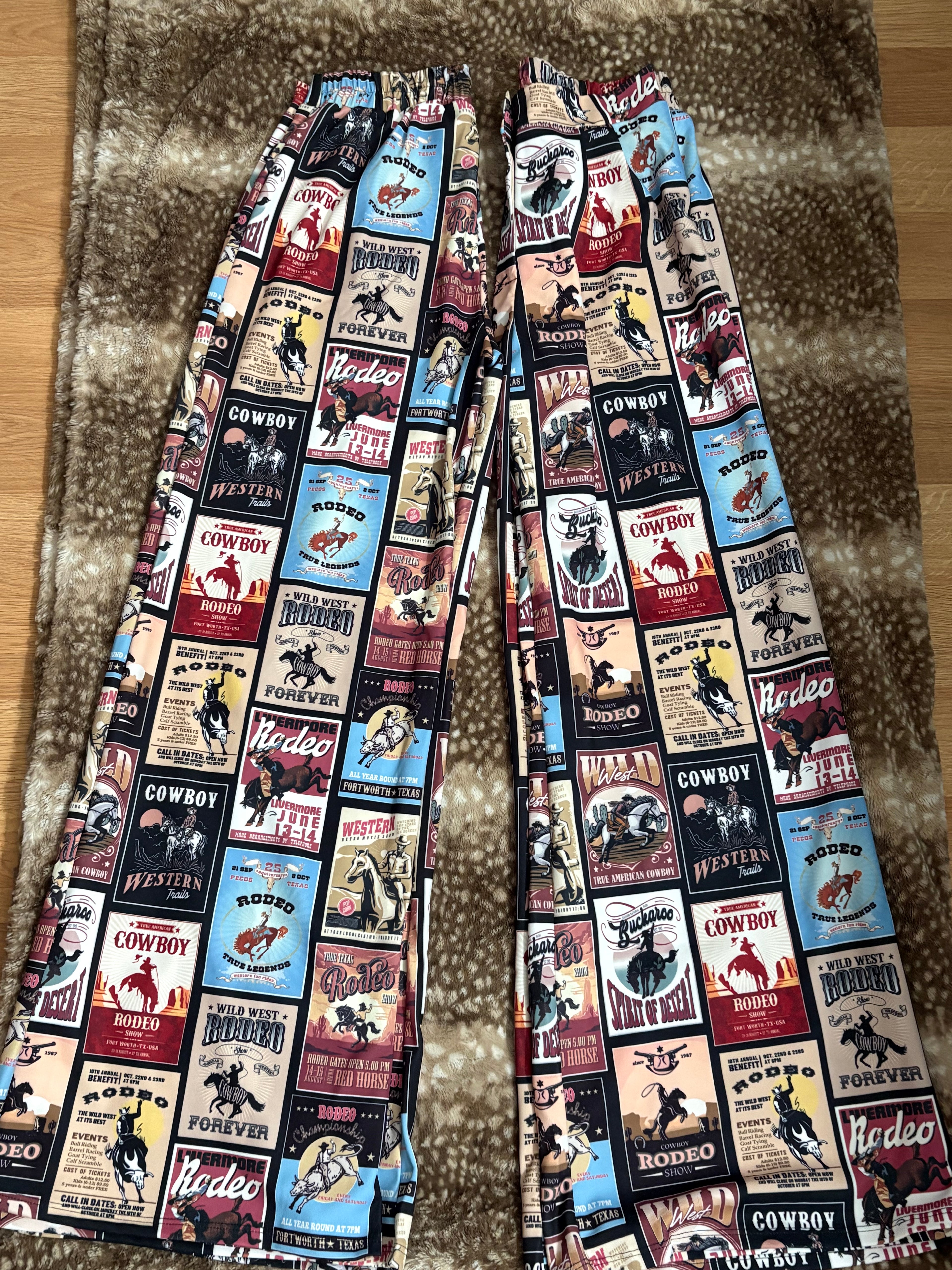Poster pants