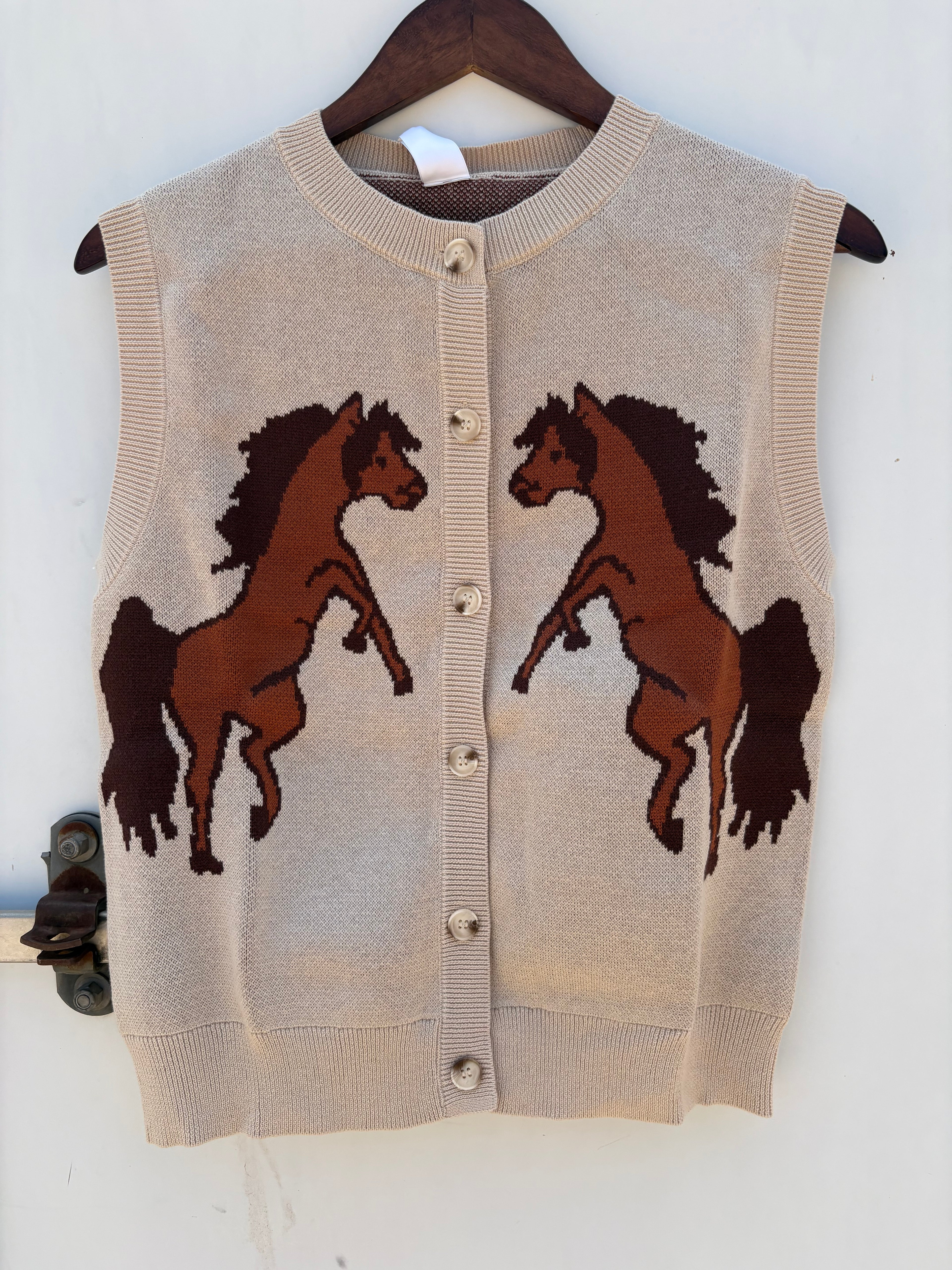 Leave her wild vest
