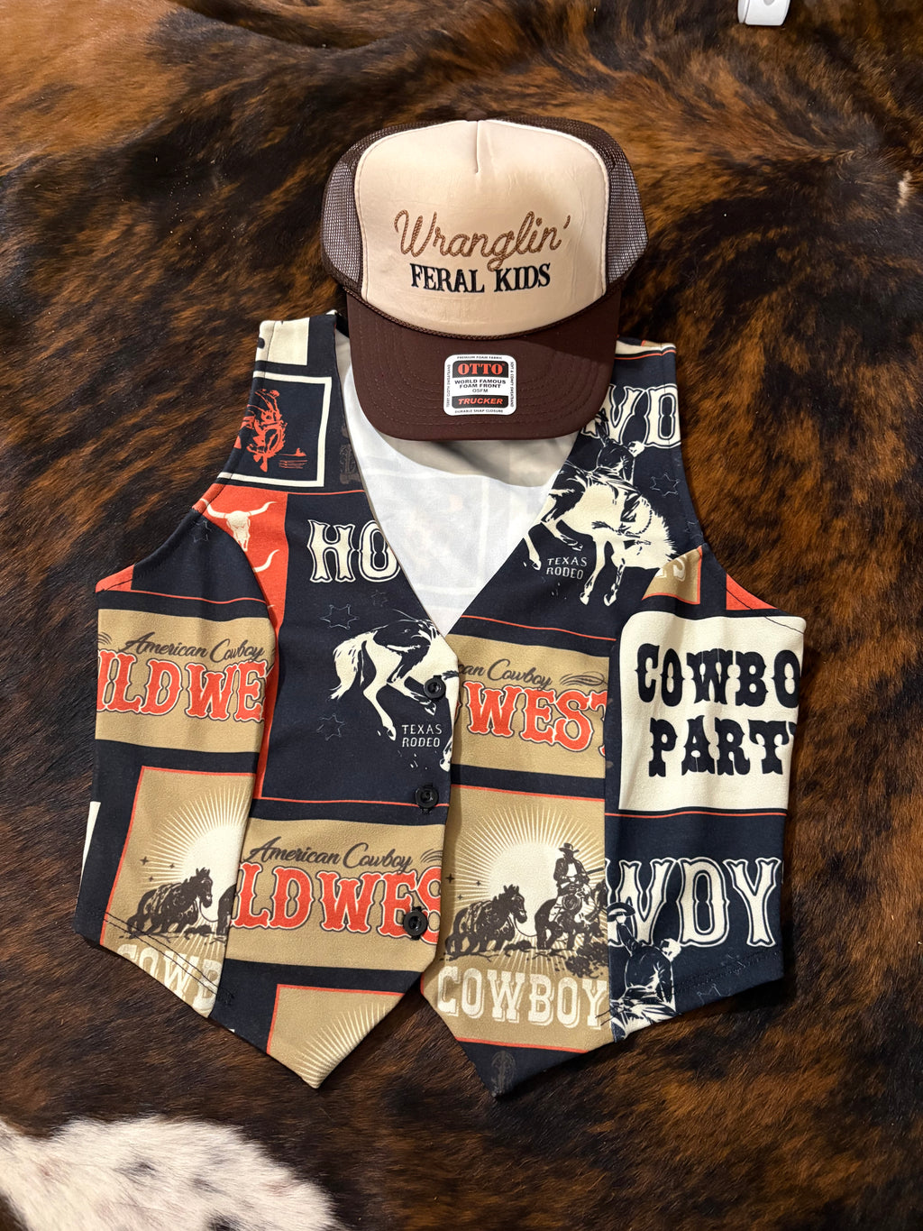 Howdy collage VEST